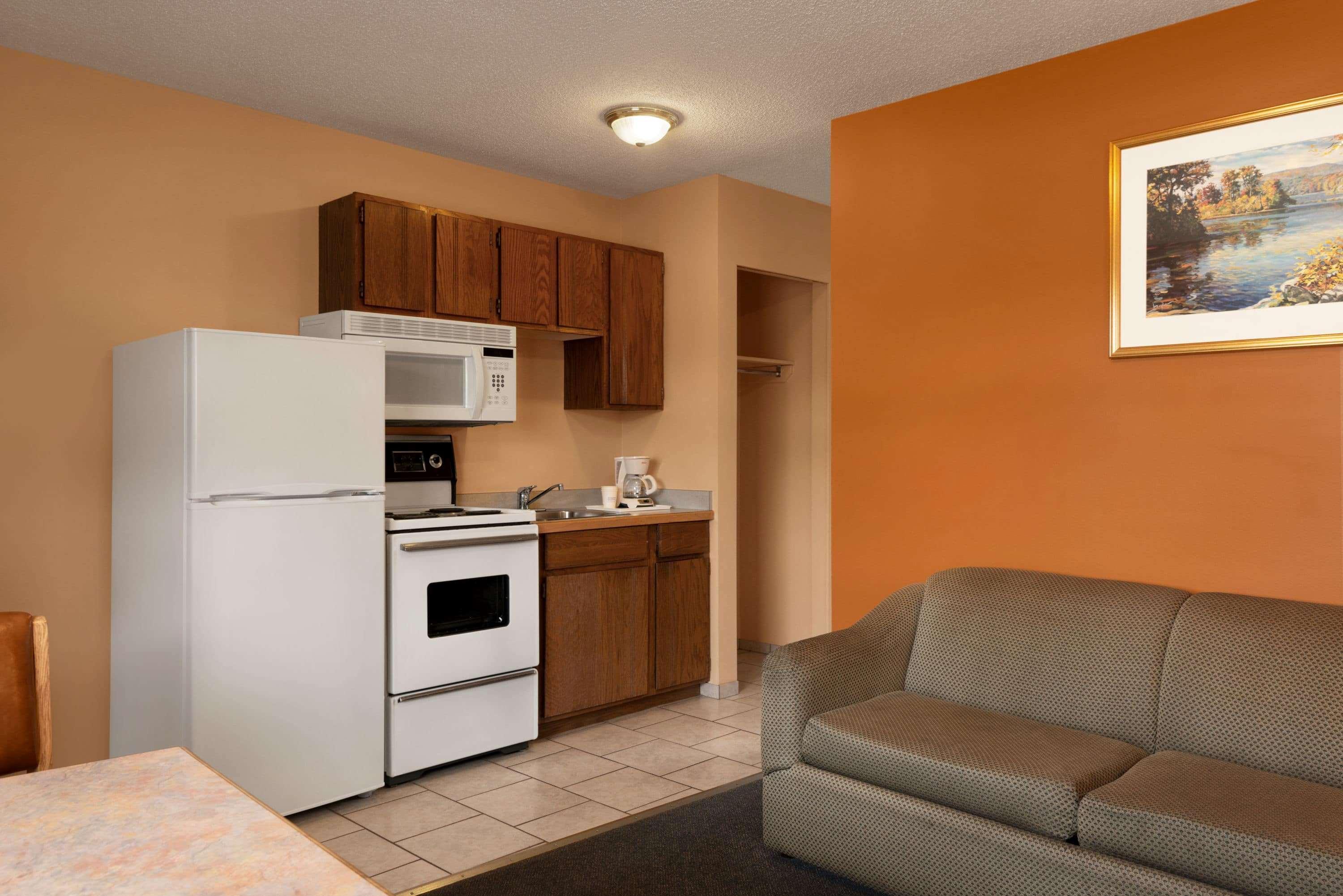 Travelodge By Wyndham Quesnel Bc Esterno foto