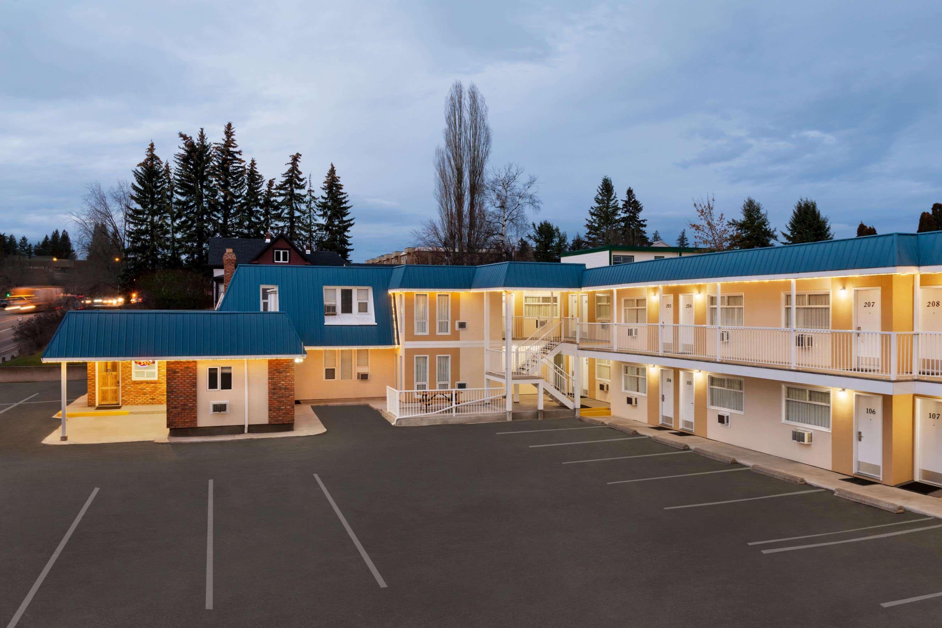 Travelodge By Wyndham Quesnel Bc Esterno foto