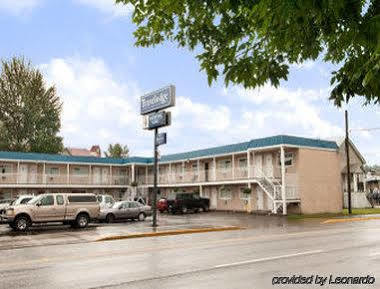 Travelodge By Wyndham Quesnel Bc Esterno foto